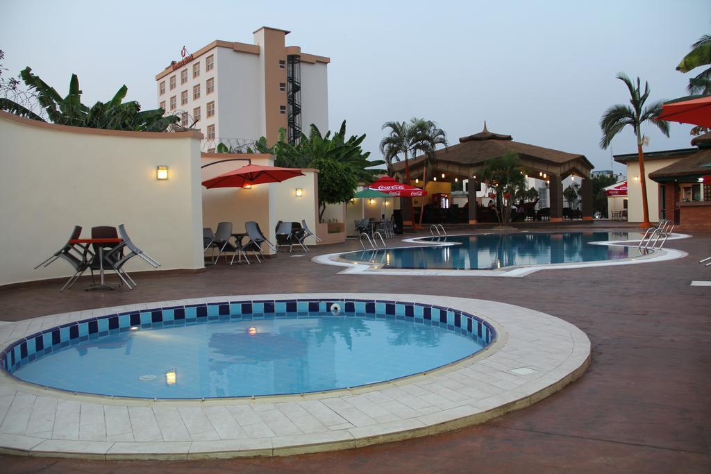 Transcorp Hotels Калабар Екстериор снимка