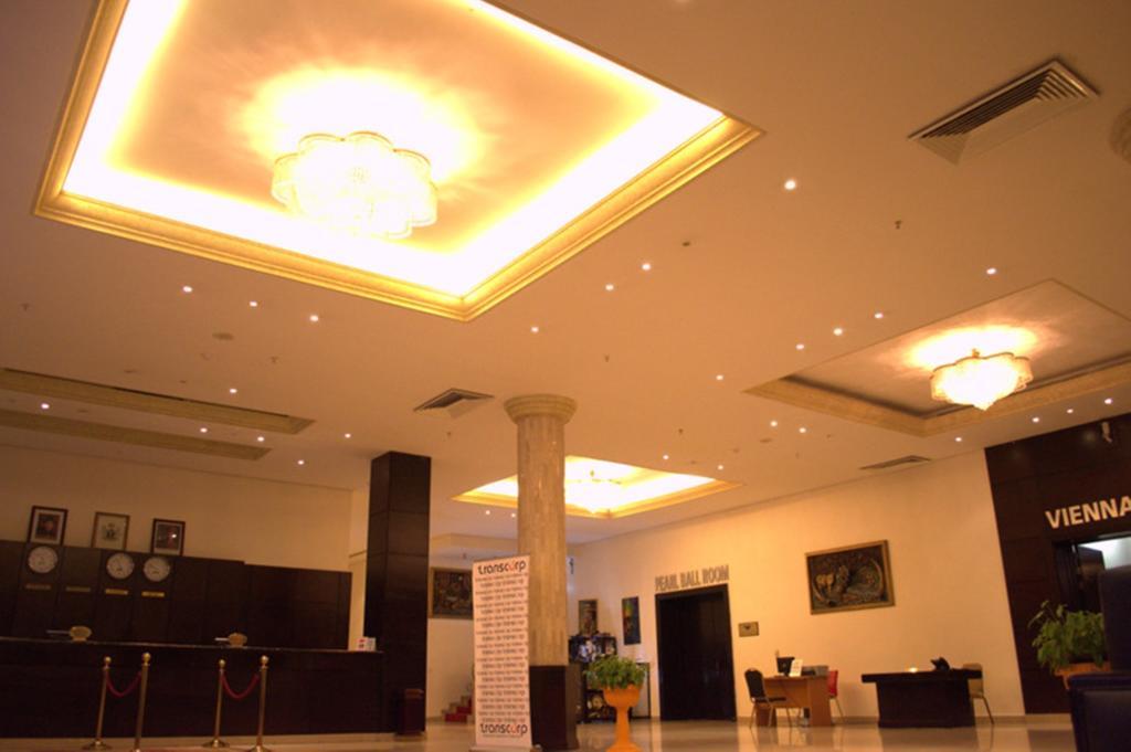 Transcorp Hotels Калабар Екстериор снимка