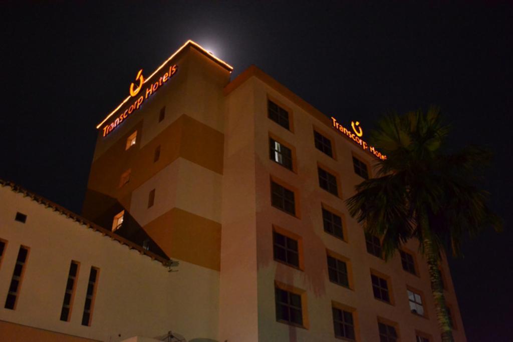 Transcorp Hotels Калабар Екстериор снимка