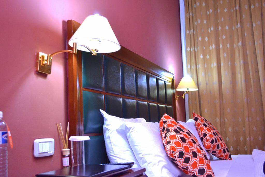 Transcorp Hotels Калабар Стая снимка