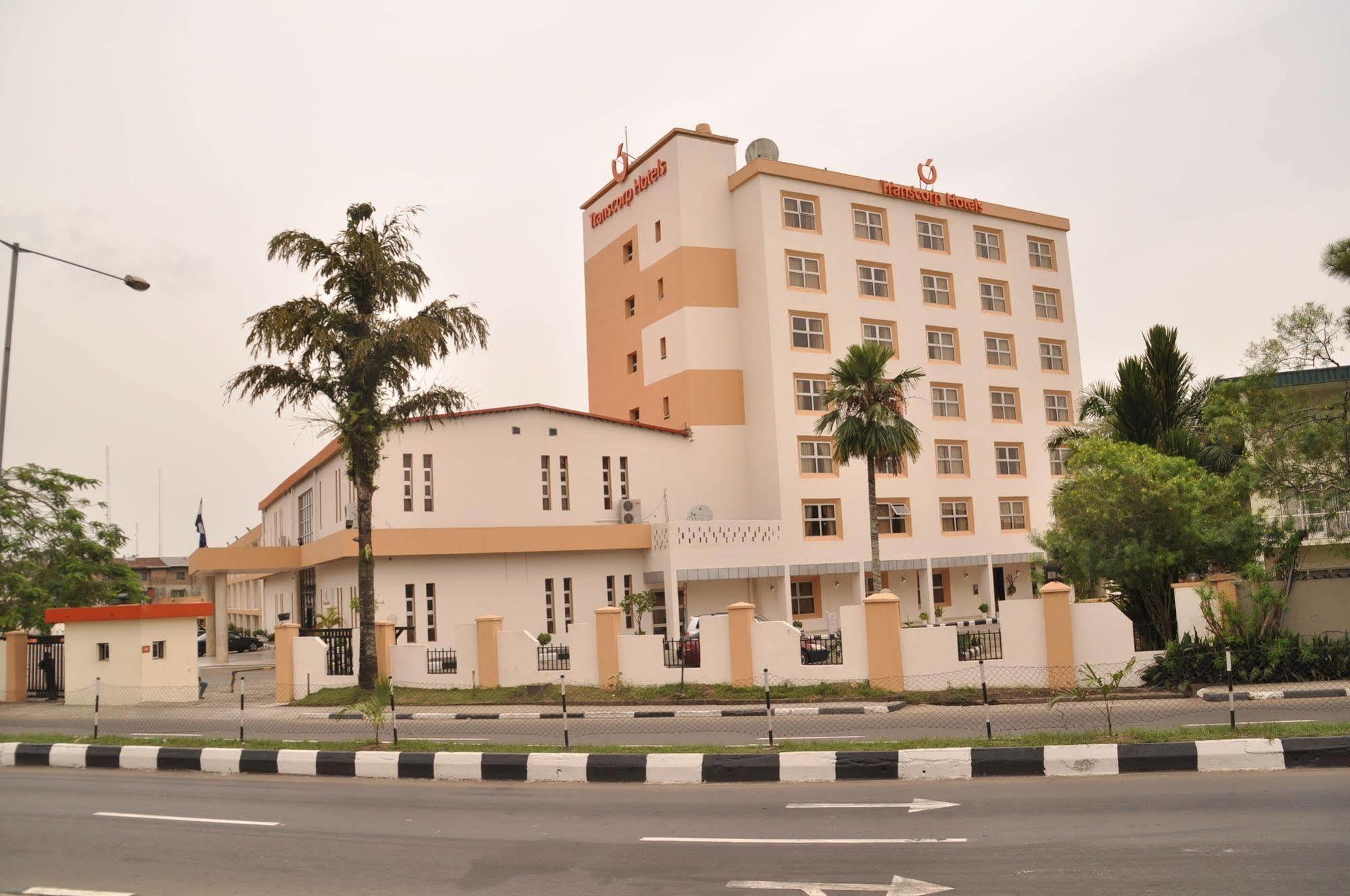 Transcorp Hotels Калабар Екстериор снимка
